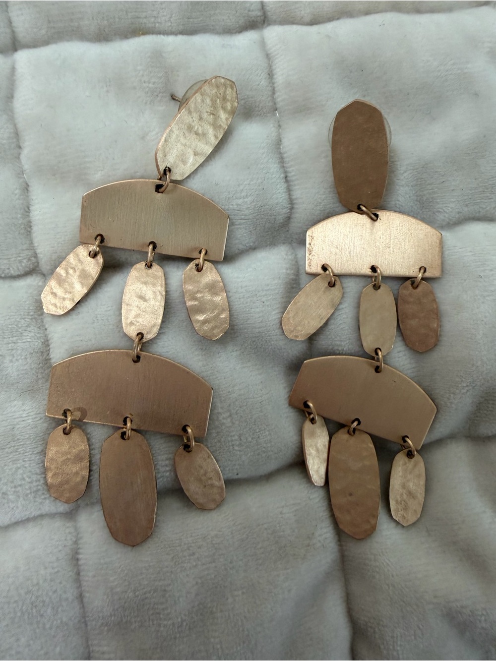RETIRED Kendra Scott Rose Gold Earrings